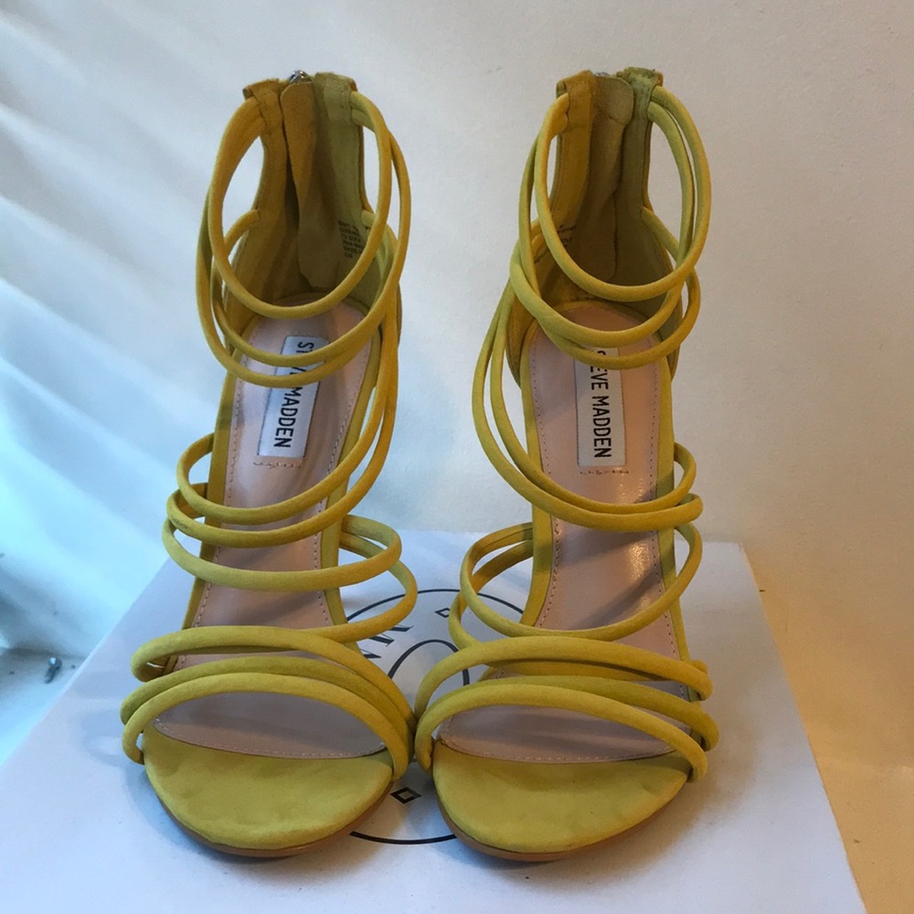 LIGHTY WORN Steve Madden Santi Yellow Nubuck sz 7